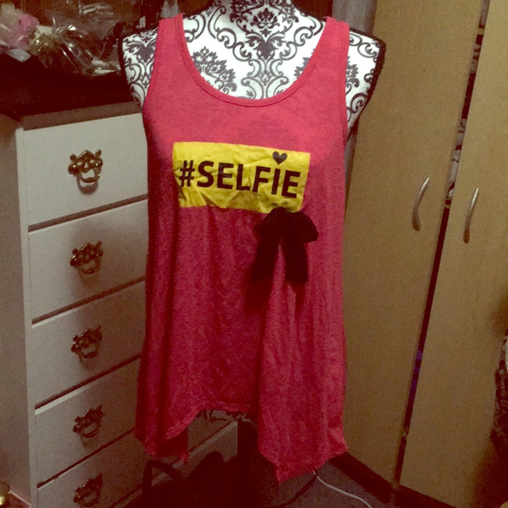 Lemme fill your TANK... With these TANKTOPS😮